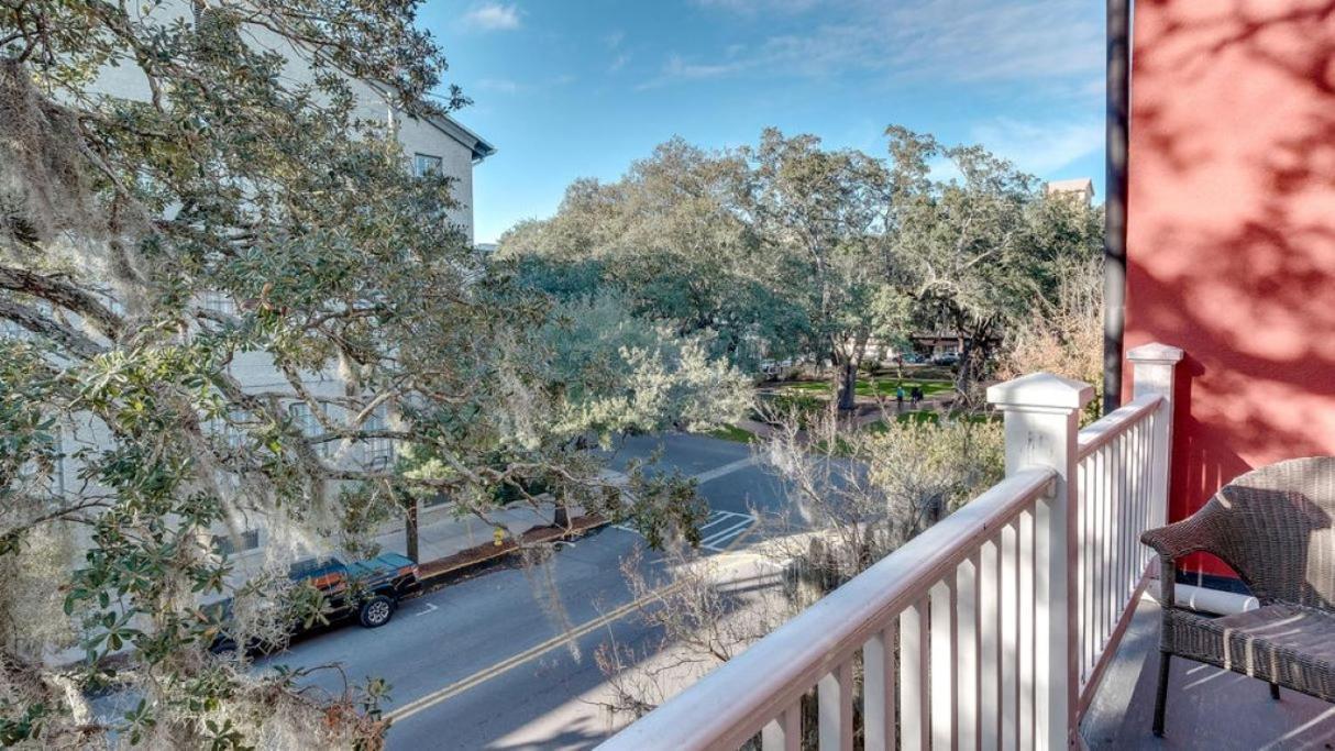 201 York #3 - Homey Downtown 2 Bedroom Steps From The River Savannah Esterno foto